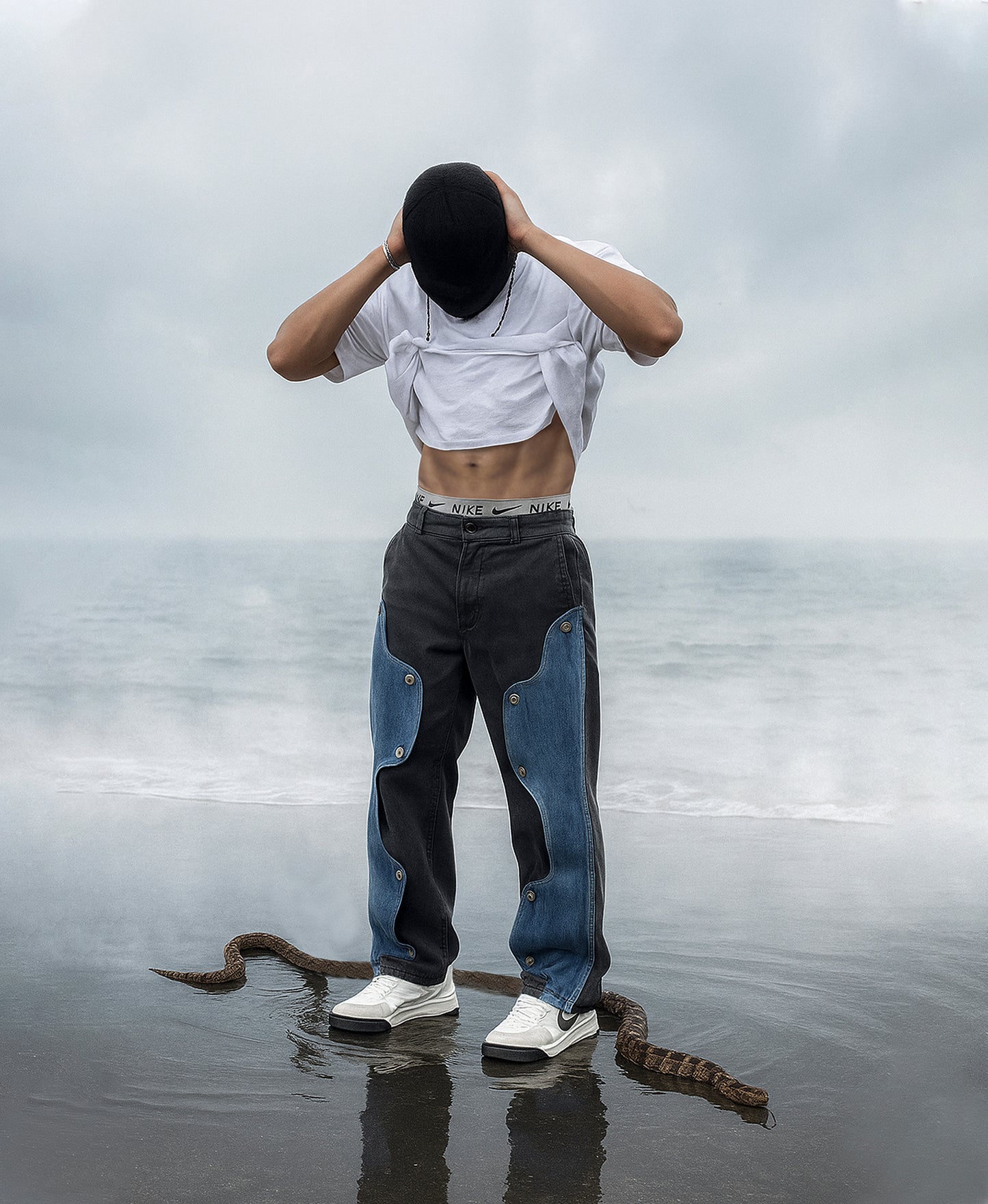 1 OF 1 BLUE DENIM SHILED DESIGNER JEANS