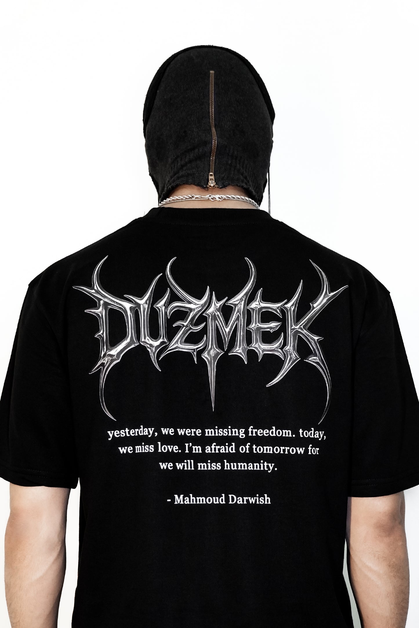 METALLIC CHAINS OVERSIZED TEE [UNISEX]