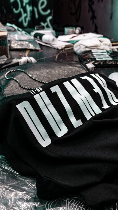 ME VS ME OVERSIZED CUT OFF T-SHIRT